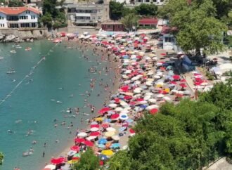 Zonguldak ve Kocaeli Plajları Sıcak Hava ile Dolu