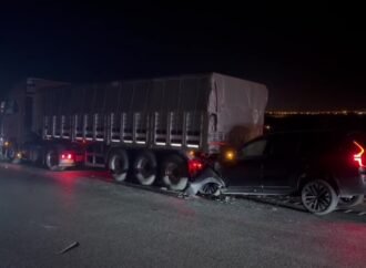 Yozgat’ta Tırla Çarpışan SUV’de Üç Yaralı