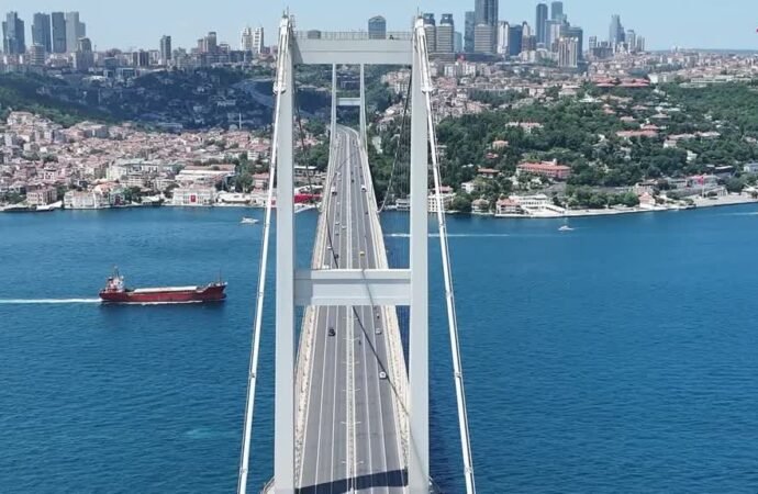 15 Temmuz Şehitler Köprüsü Yeniden Trafiğe Açıldı
