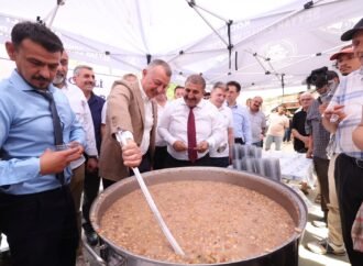 Kocaeli’de Aşure Dağıtımıyla Kardeşlik Mesajı Verildi