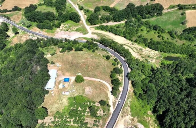 Akmeşe’de Ağır Araçlar İçin Yeni Yol Açıldı