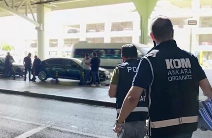 Çankaya Belediye Başkanı Güner İçin Havalimanında Gözaltı Hazırlıkları