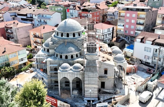 Kuruçeşme Merkez Camii Yenileme Çalışmaları Devam Ediyor