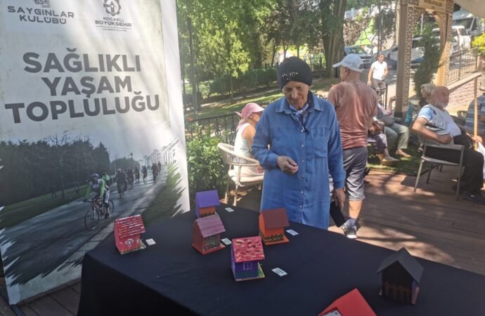 Yaşlıların Eserleri Sergilendi
