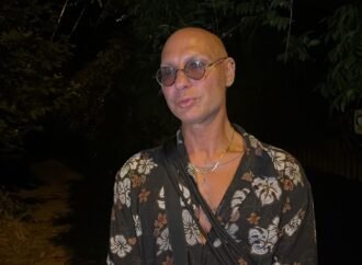 Deniz Akkaya ve Ev Sahibinin Arasında Gerginlik