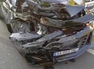 Fatih’te Trafik Kazası: Sürücü Olay Yerinden Kaçtı