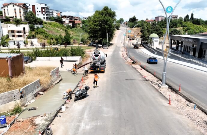 Başiskele’deki Yol Çalışmaları İlerlemesini Sürdürüyor