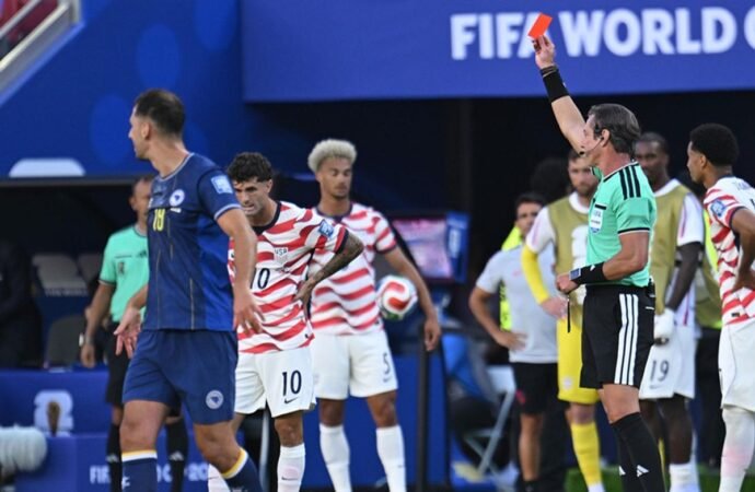 FIFA’da Kırmızı Kart Krizi Derinleşiyor