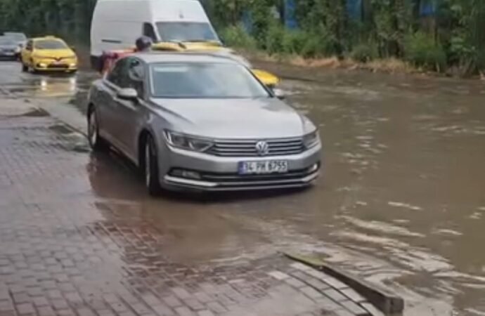 Kocaeli’de Sağanak Nedeniyle Motokuryelere Trafik Kısıtlaması