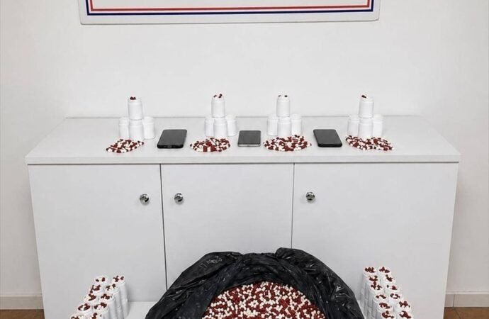 Gebze’de Uyuşturucu Baskını: 25 Bin Hap Yakalandı