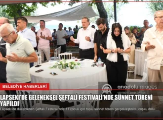 Lapseki’de Geleneksel Şeftali Festivali’nde Sünnet Töreni Yapıldı