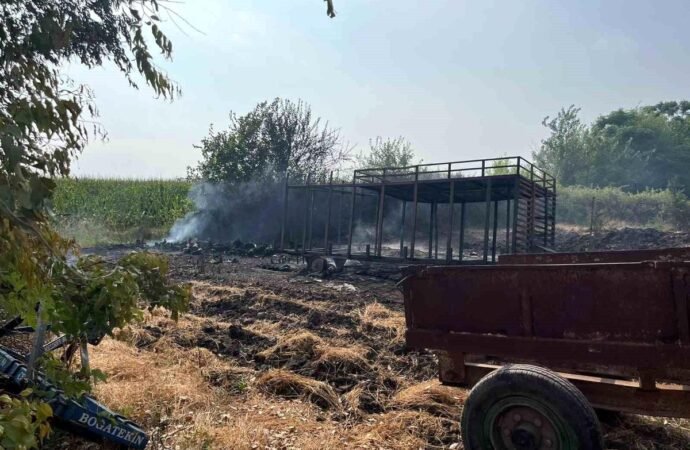 Kadirli’deki Depo Yangını Söndürüldü