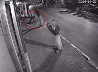 İzmir’de Bıçaklama Olayı Sanığı İçin Tutuklama Emri Çıktı