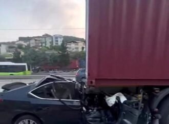 Kocaeli’de Trafik Kazası: İki Can Kaybı