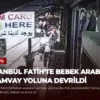 İstanbul Fatih’te Bebek Arabası Tramvay Yoluna Devrildi
